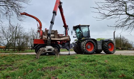 broyage de bois pour réaliser des plaquettes 79 - entreprise de travaux agricoles 79