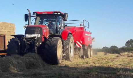 Pressage foin Deux-Sèvres - Sarl Macheteau