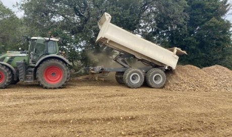 location benne TP 79 - entreprise de travaux agricoles deux-sèvres 79 - prestation - 