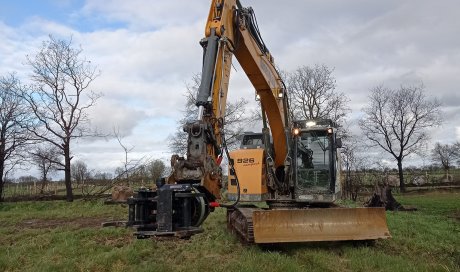 Coupe de bois - grappin Jack300 -  élagage - broyage de haie - entretien bord de route 