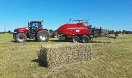 Pressage Foin - Sarl Macheteau - Département Deux-Sèvres et Vienne principalement