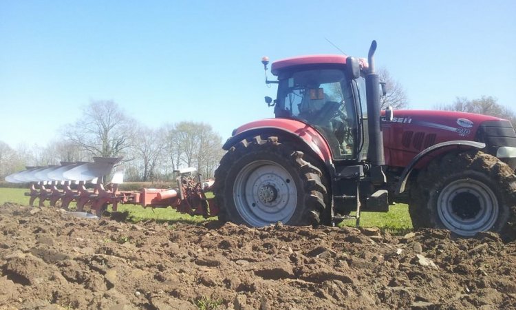 labour - travaux du sol - entreprise de travaux agricoles deux-sèvres - 79 